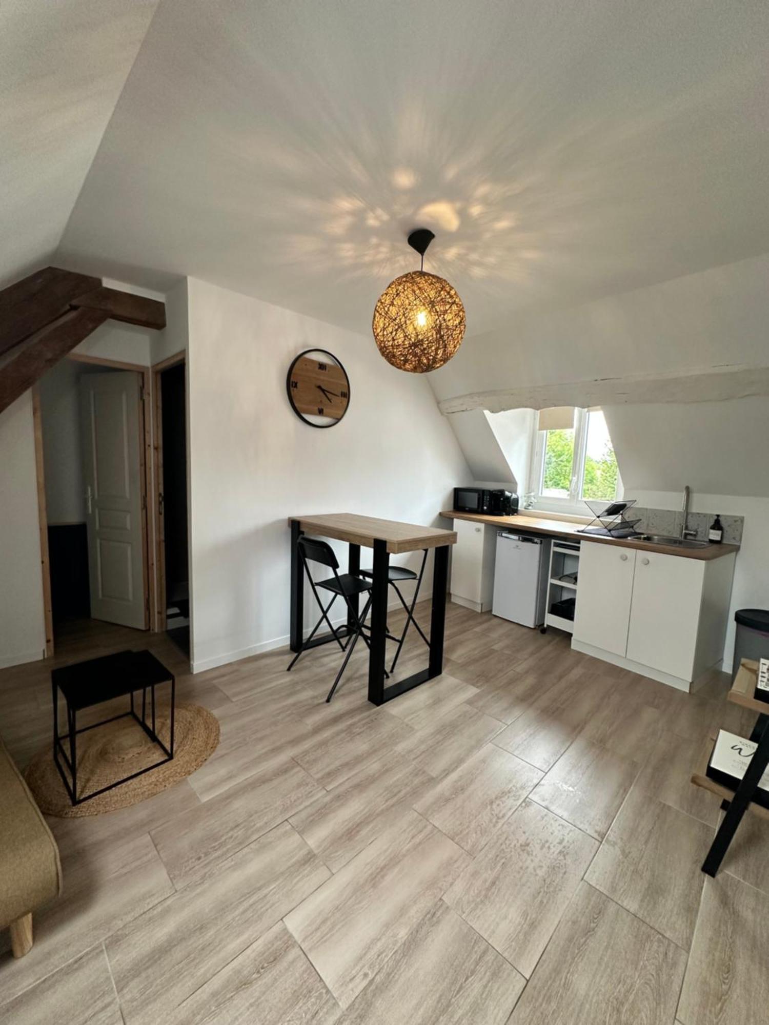 Appartements Pacy-Sur-Eure Eksteriør bilde