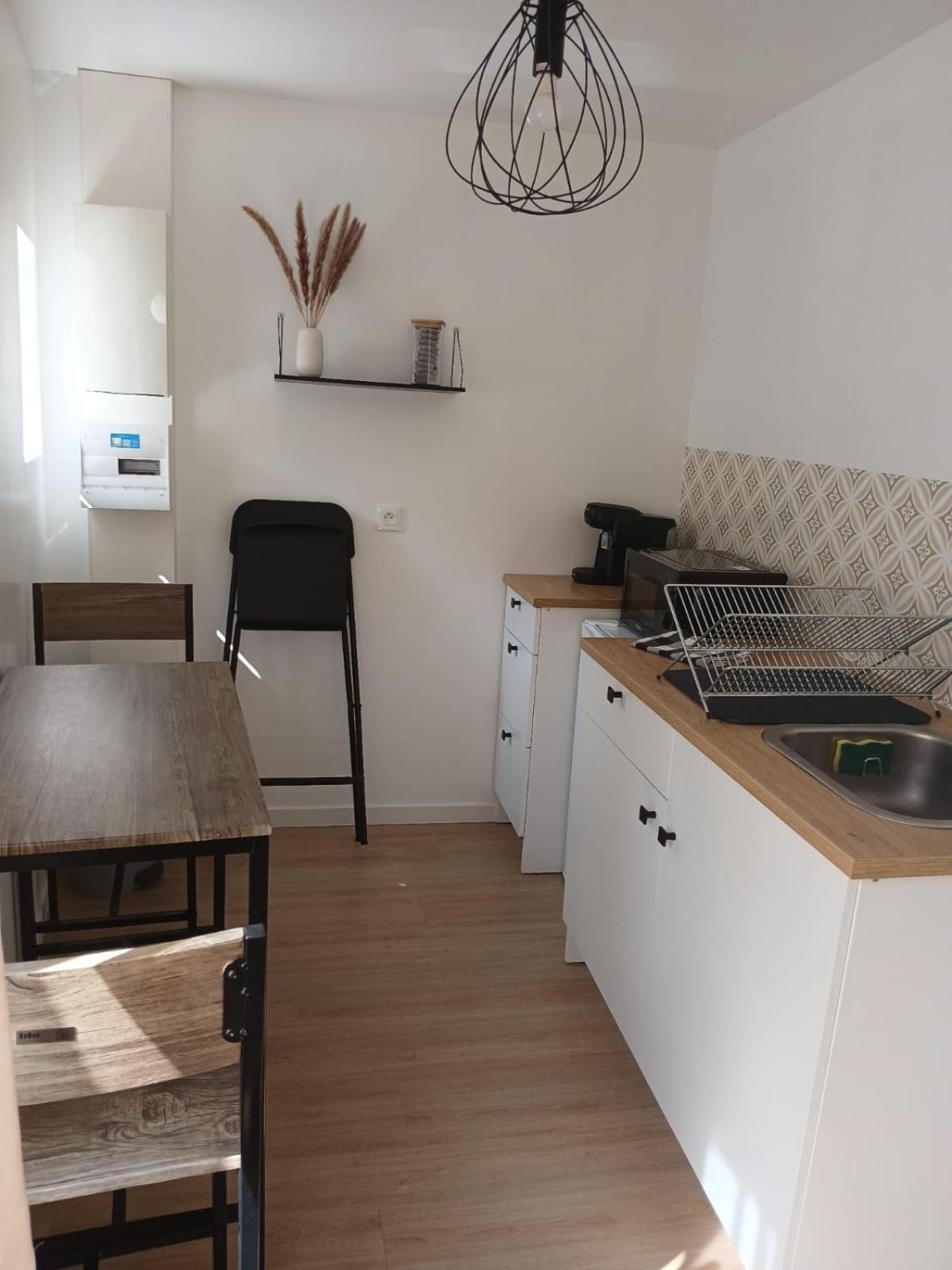 Appartements Pacy-Sur-Eure Eksteriør bilde